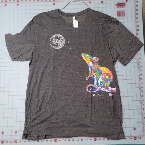 Embroidered Crew-Neck Graphic Tee "Rat" by rk3handcrafted - Picture 5 of 5